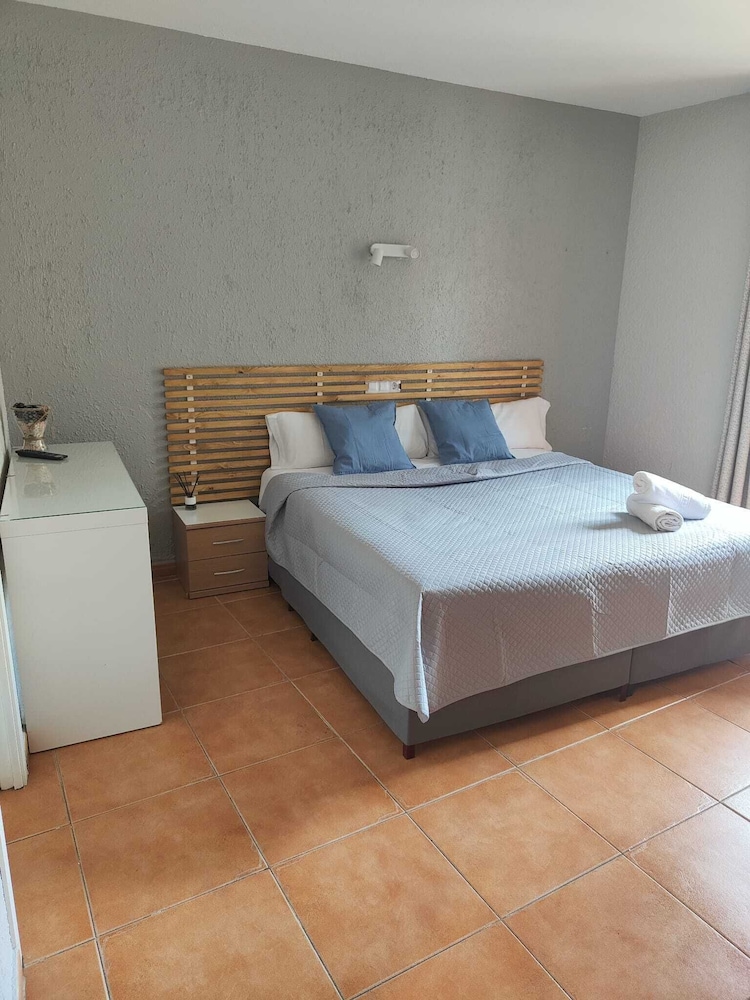 Standard Double Room, 1 Queen Bed - Photo 4