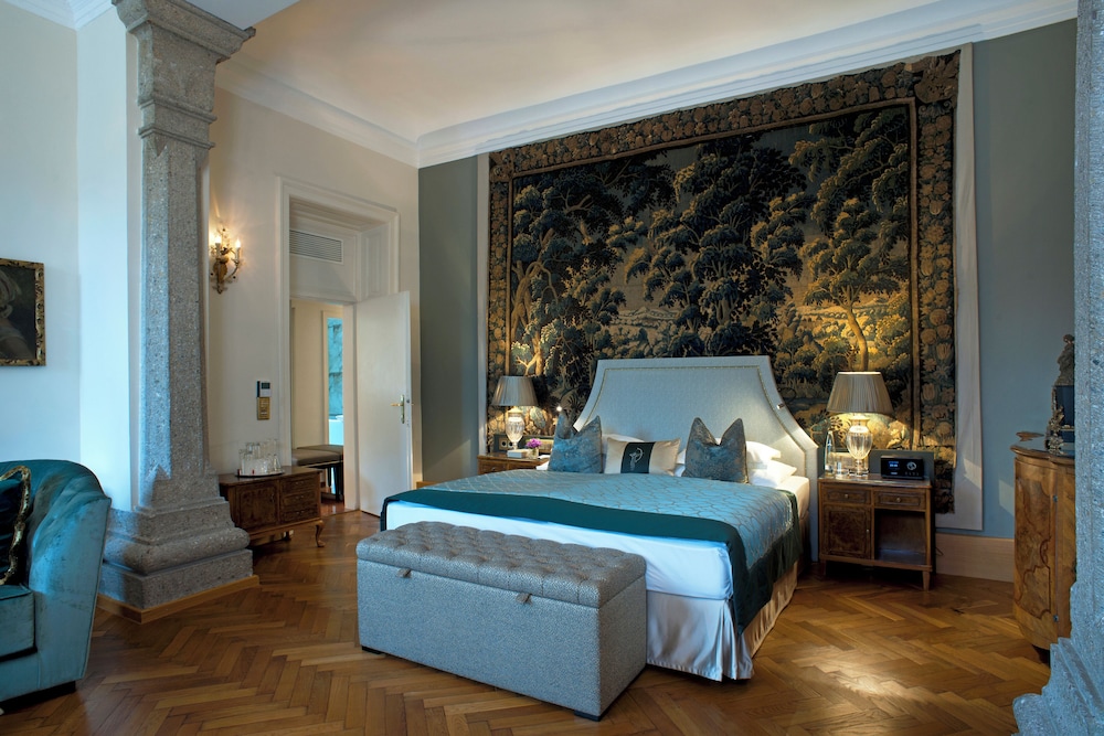 Design Suite, 1 King Bed, Park View, Corner photo 1