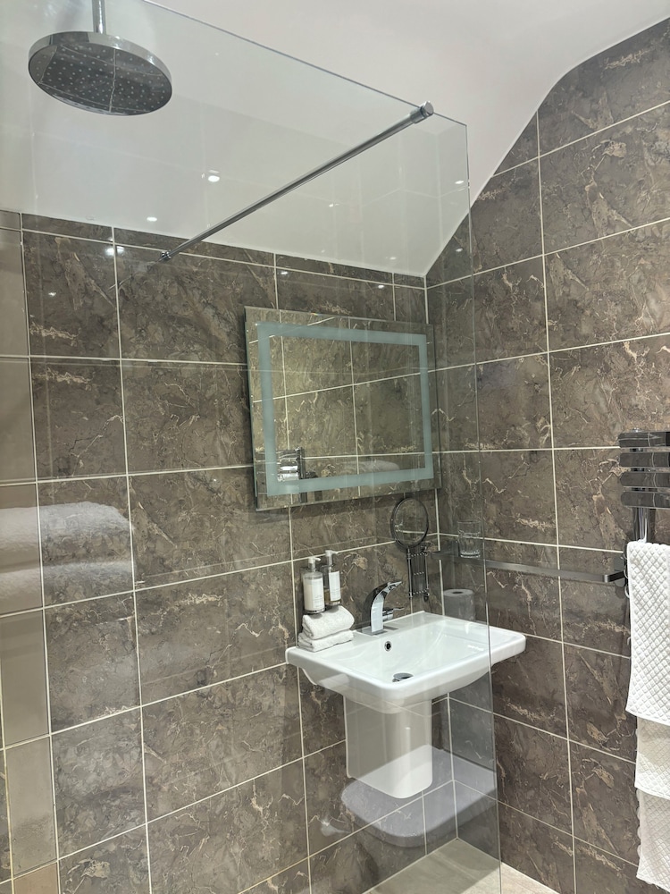 Standard Double Room - Photo 2