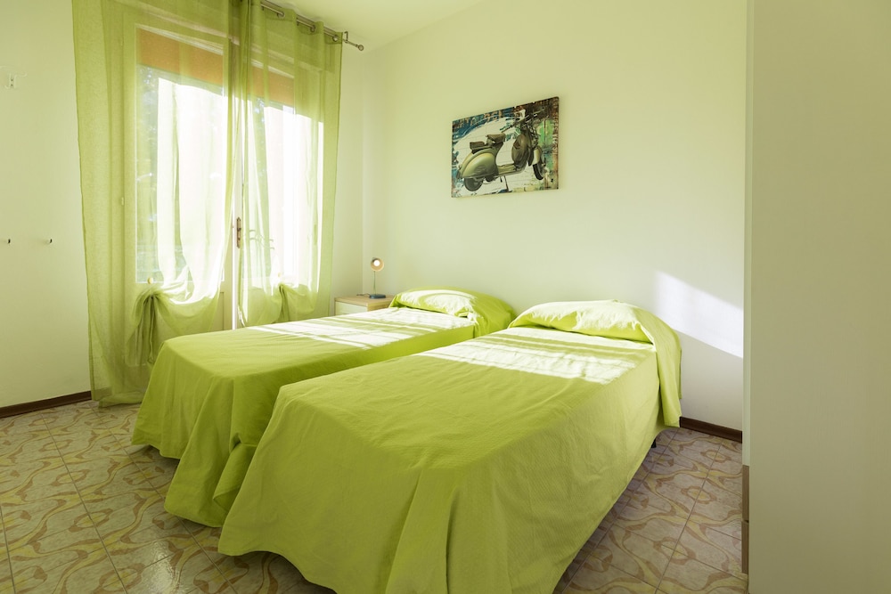 Apartment, 2 Bedrooms, Balcony, Garden View (35) photo 3