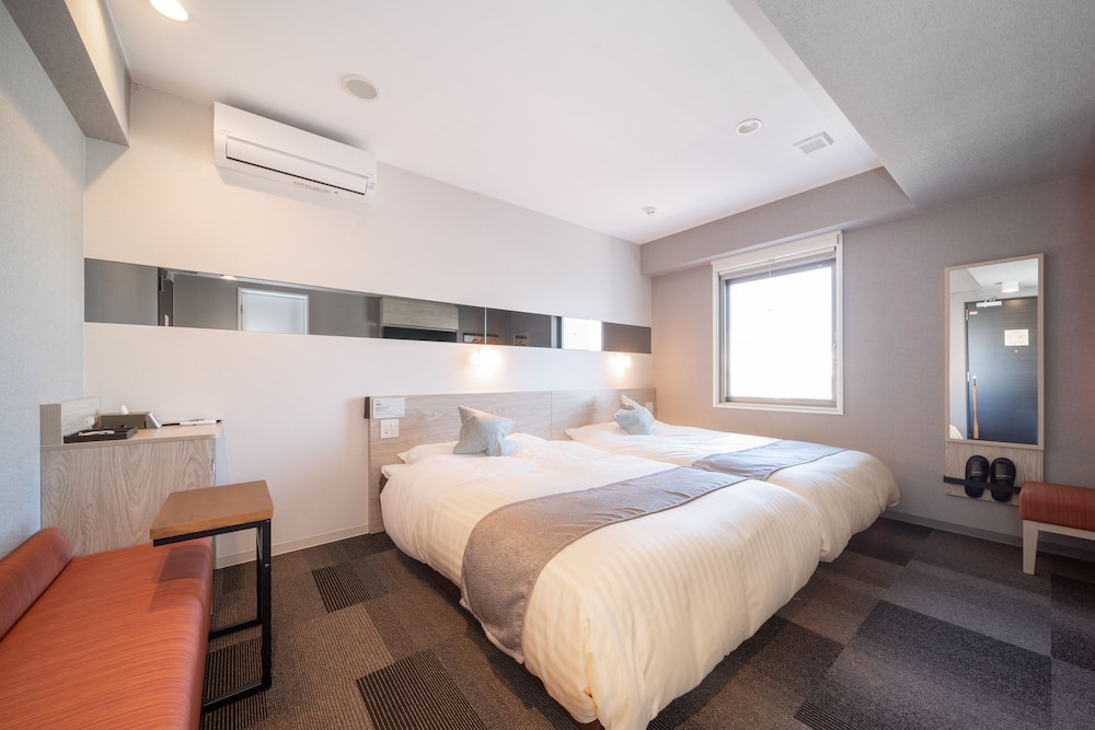 Twin Room (Room only) - Photo 2