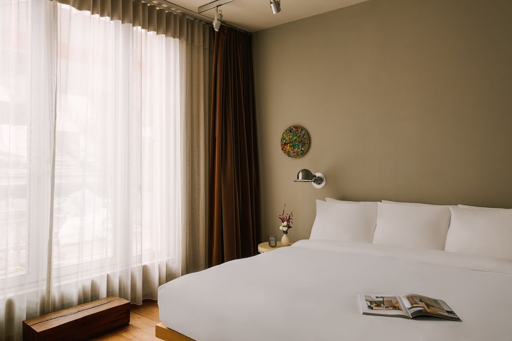 Suite, 1 King Bed With Sofa Bed, Terrace