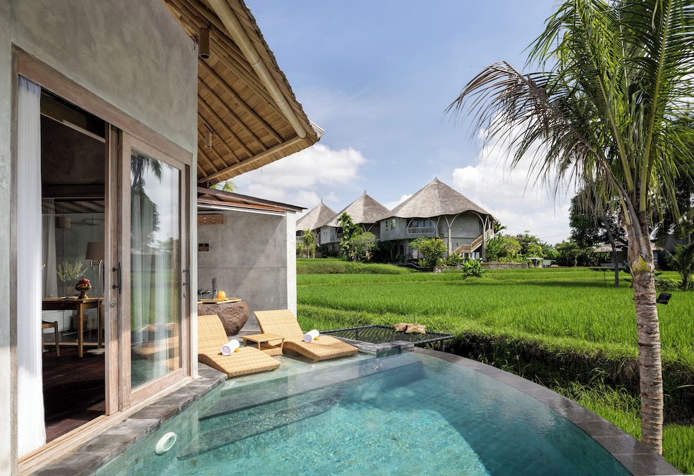 One Bedroom Paddies Pool Villa With 1x Floating Breakfast And With Daily Afternoon Tea