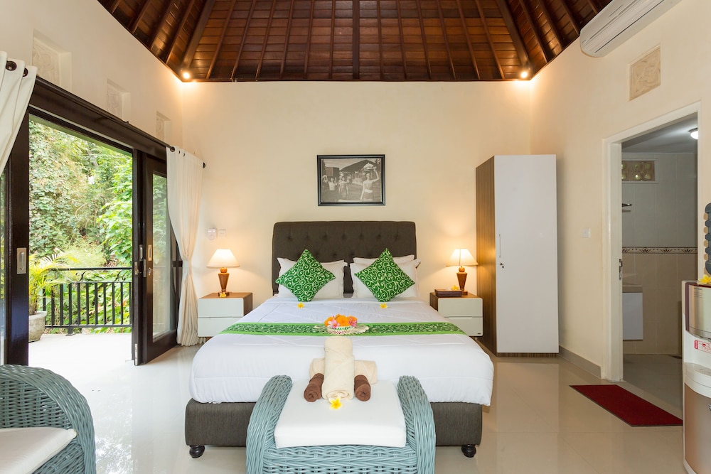 Deluxe Room, Balcony