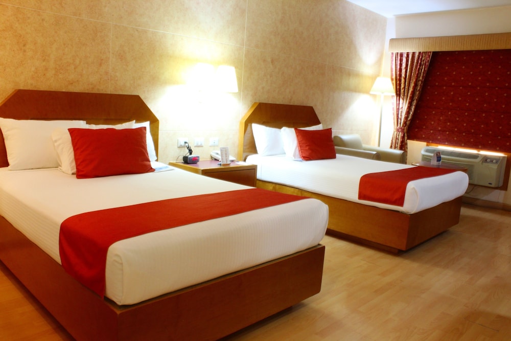 Superior Quadruple Room, 2 Double Beds, Non Smoking