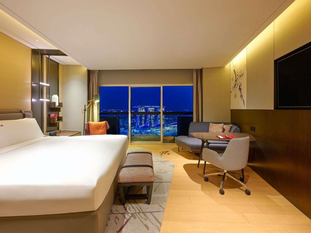 Executive Prestige Marina Bay, 1 King, L65 Lounge Access, High Floor, Balcony, Marina Bay View