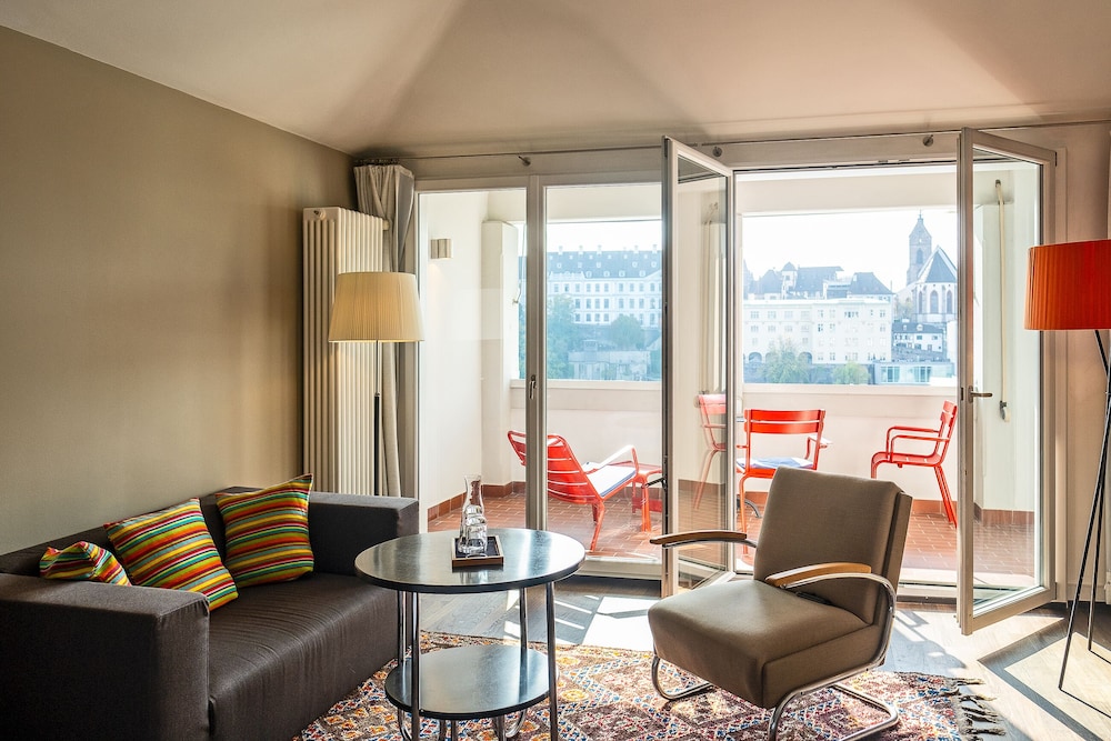 Junior Studio Suite, Balcony, River View photo 2