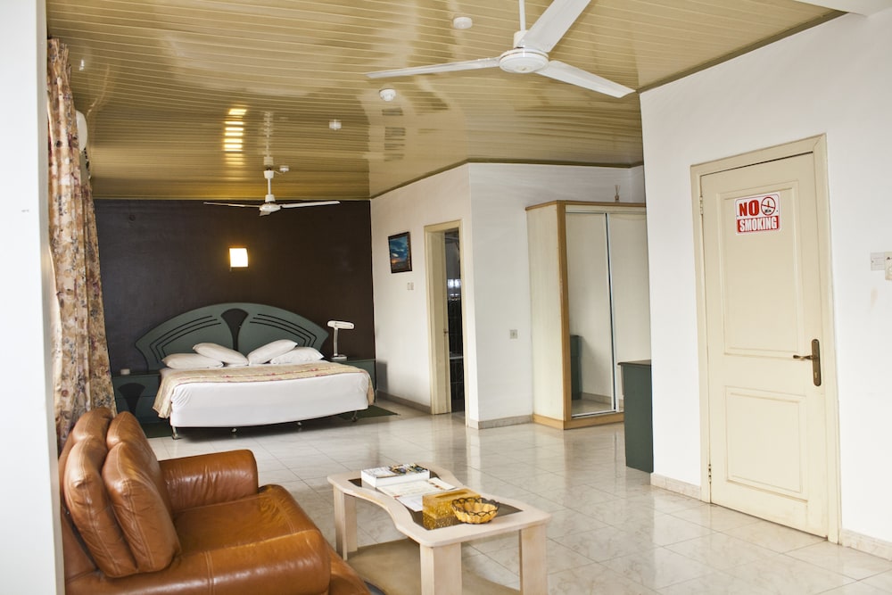 Standard Room, Pool View photo 3