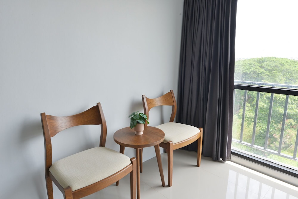 Executive Room - Photo 15