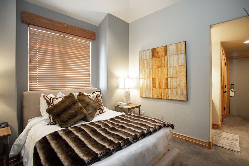 Condo, 2 bedrooms (with loft)