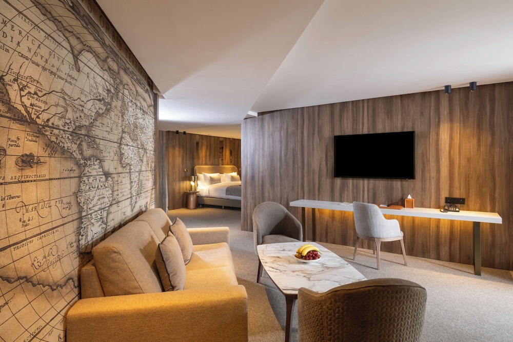 Superior Suite, Terrace