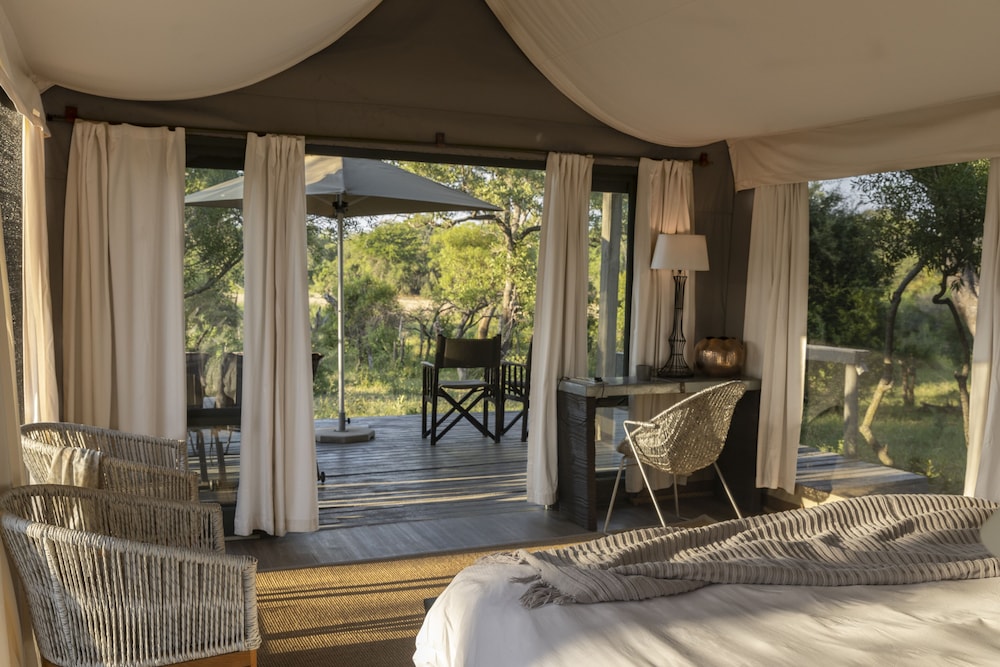 Luxury Tent photo 1