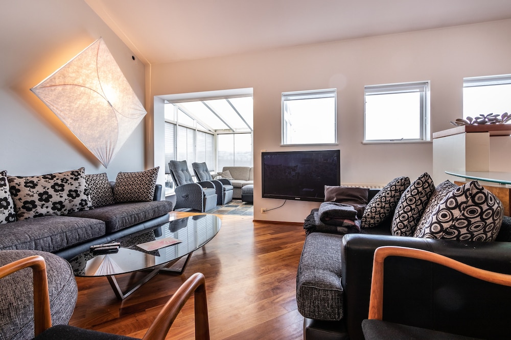 Family Apartment, 3 Bedrooms photo 1