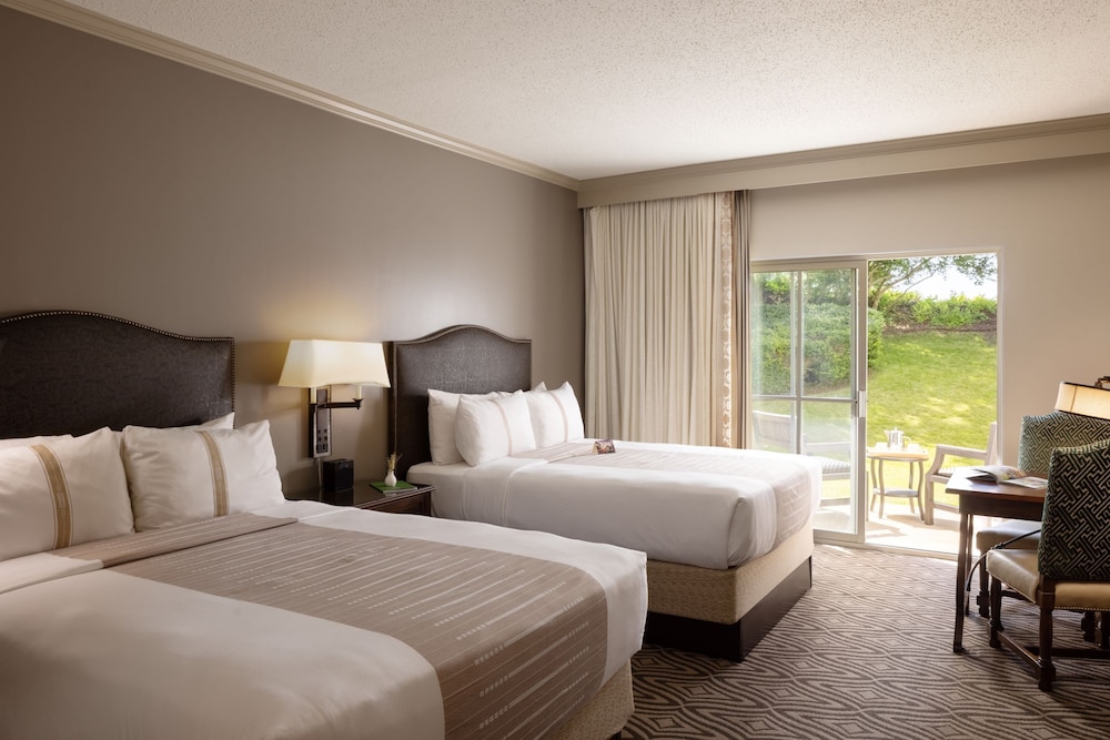 Deluxe Room, 2 Queen Beds
