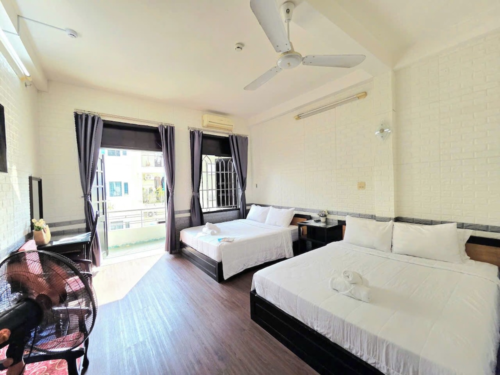 Deluxe Quadruple Room