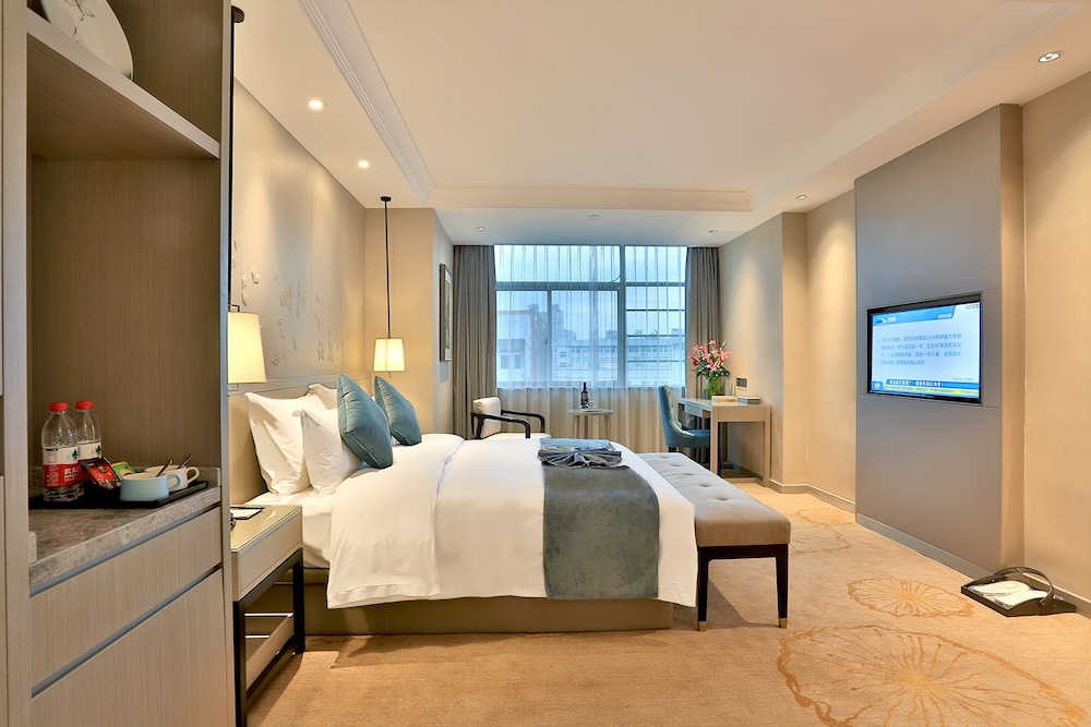 Sunshine King Bed Room - Photo 6