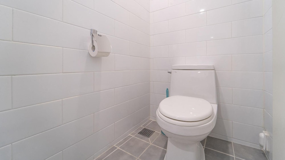 Basic Room, 1 Bedroom (302(Ocean view)) - Photo 5