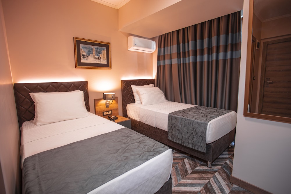 Standard Twin Room, City View - Photo 1
