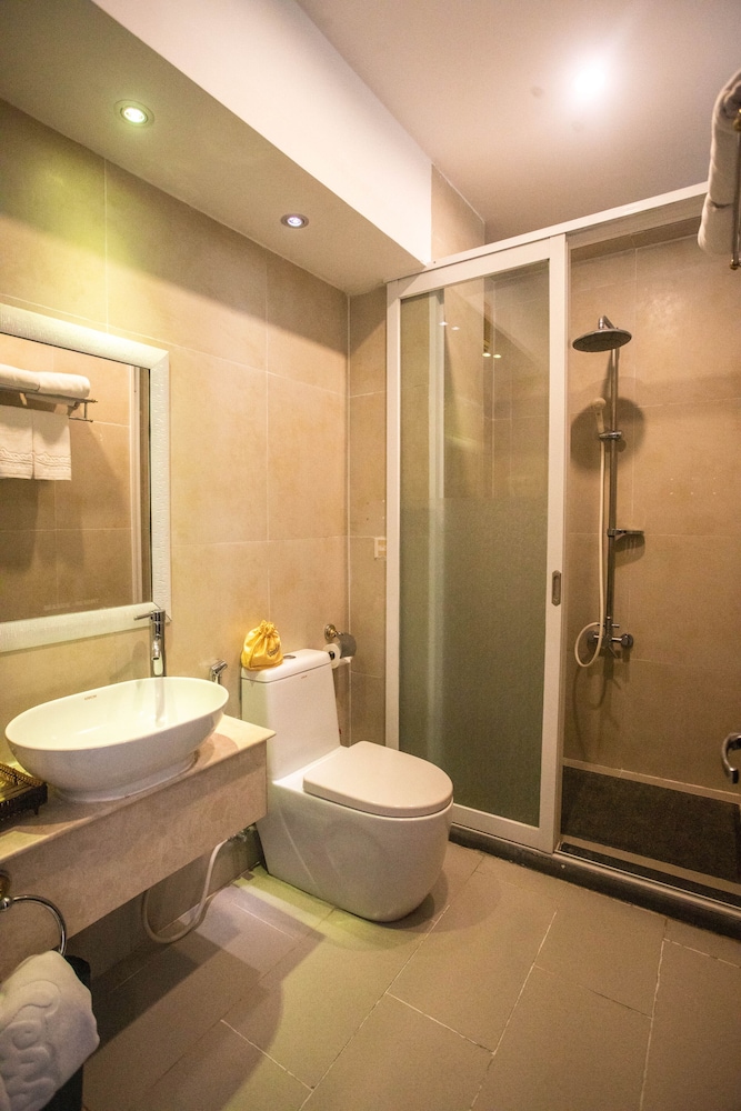 Suite - Photo 4