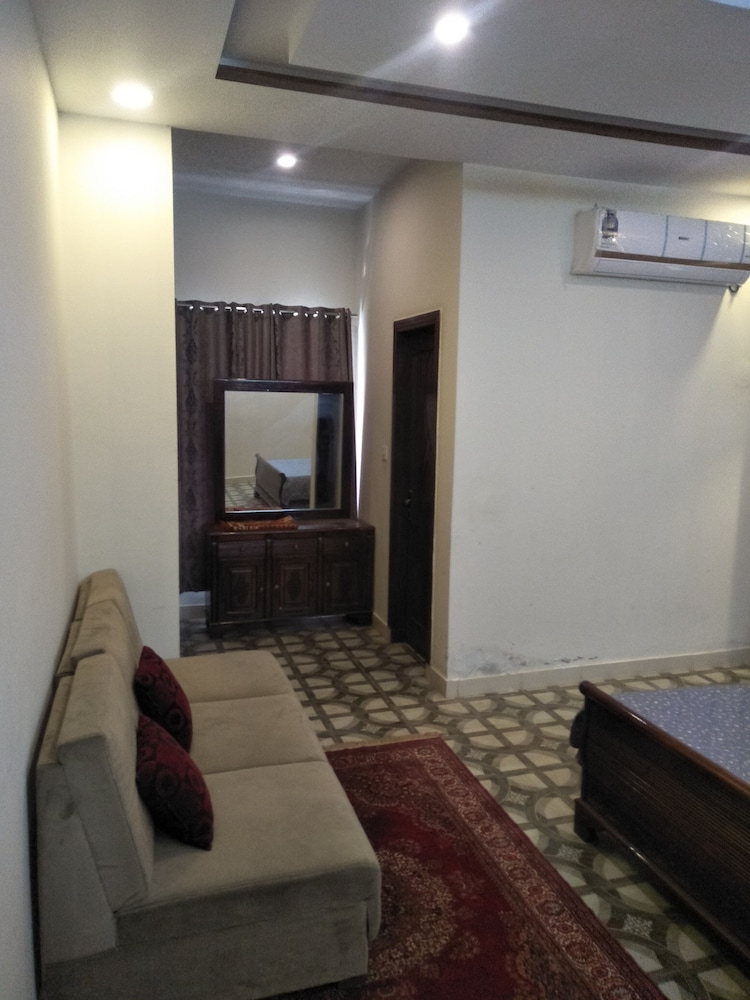 Comfort Room photo 1