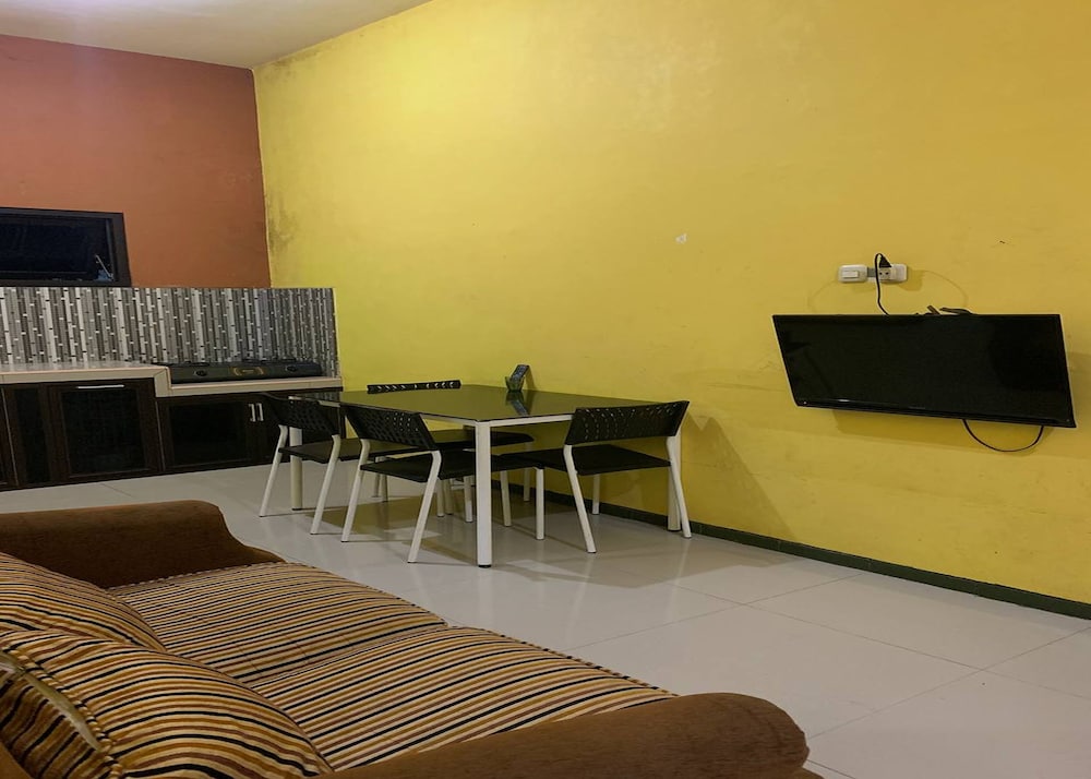 Room, 2 Bedrooms - Photo 14