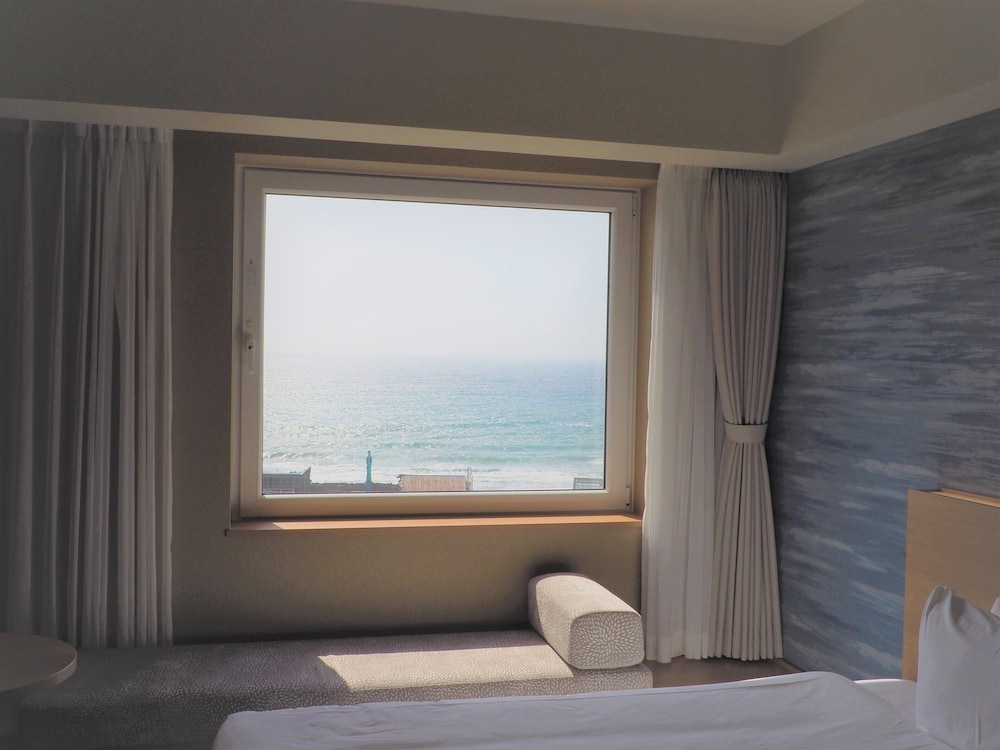 Standard Twin Room, 2 Bedrooms, Non Smoking, Oceanfront (On a High Floor) - Photo 7