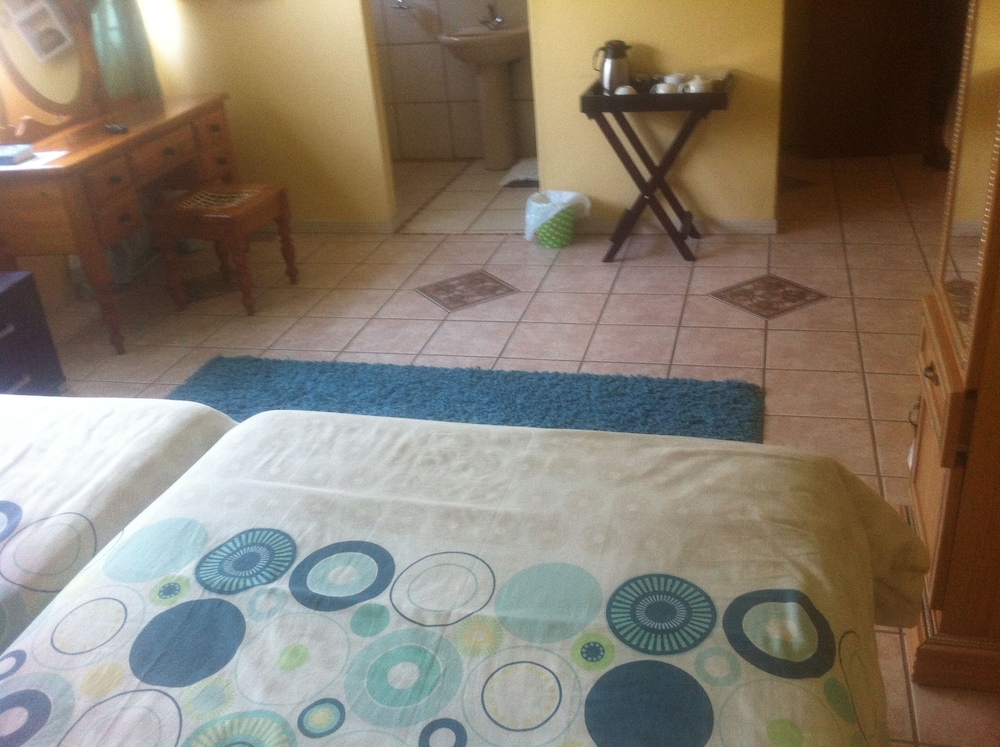 Family Room, 2 Bedrooms photo 2