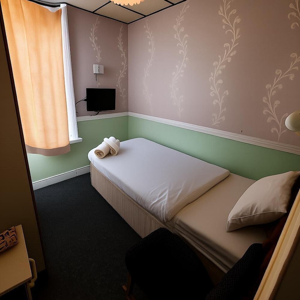 Standard Single Room, Private Bathroom