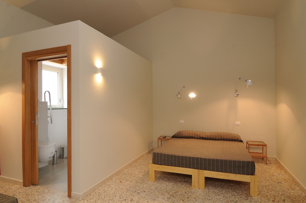 Standard Triple Room photo 1