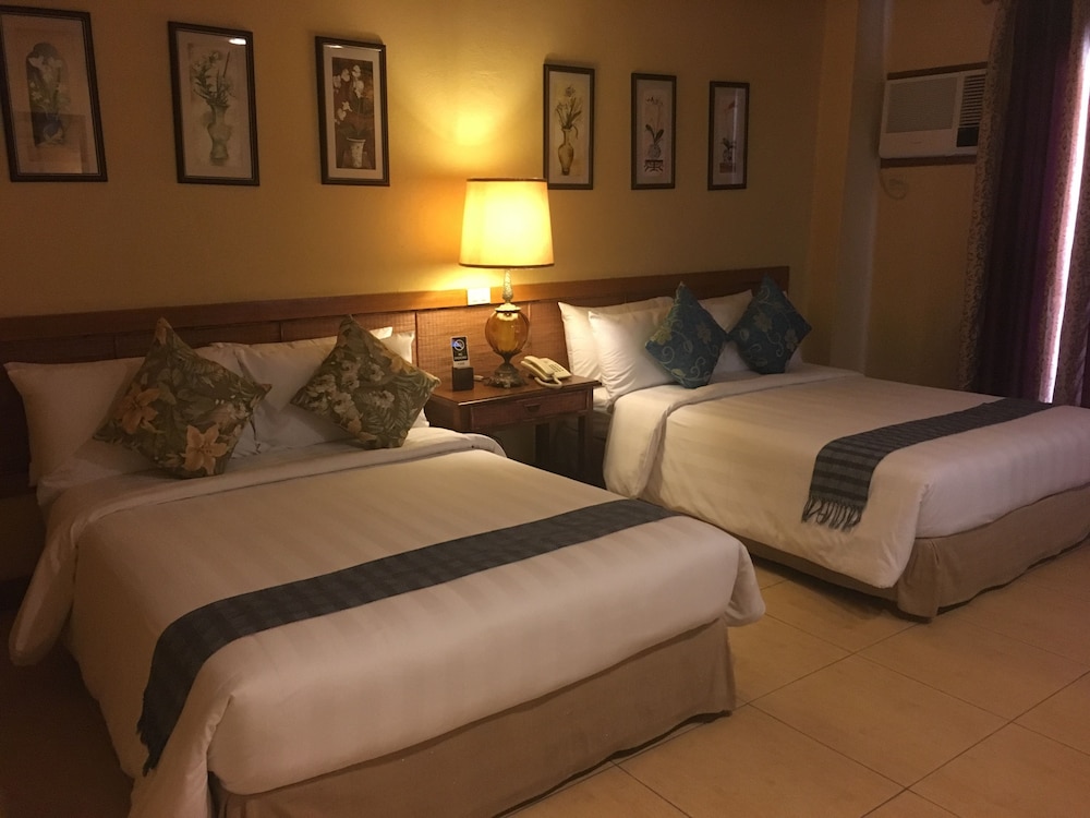 Executive Suite - Photo 5