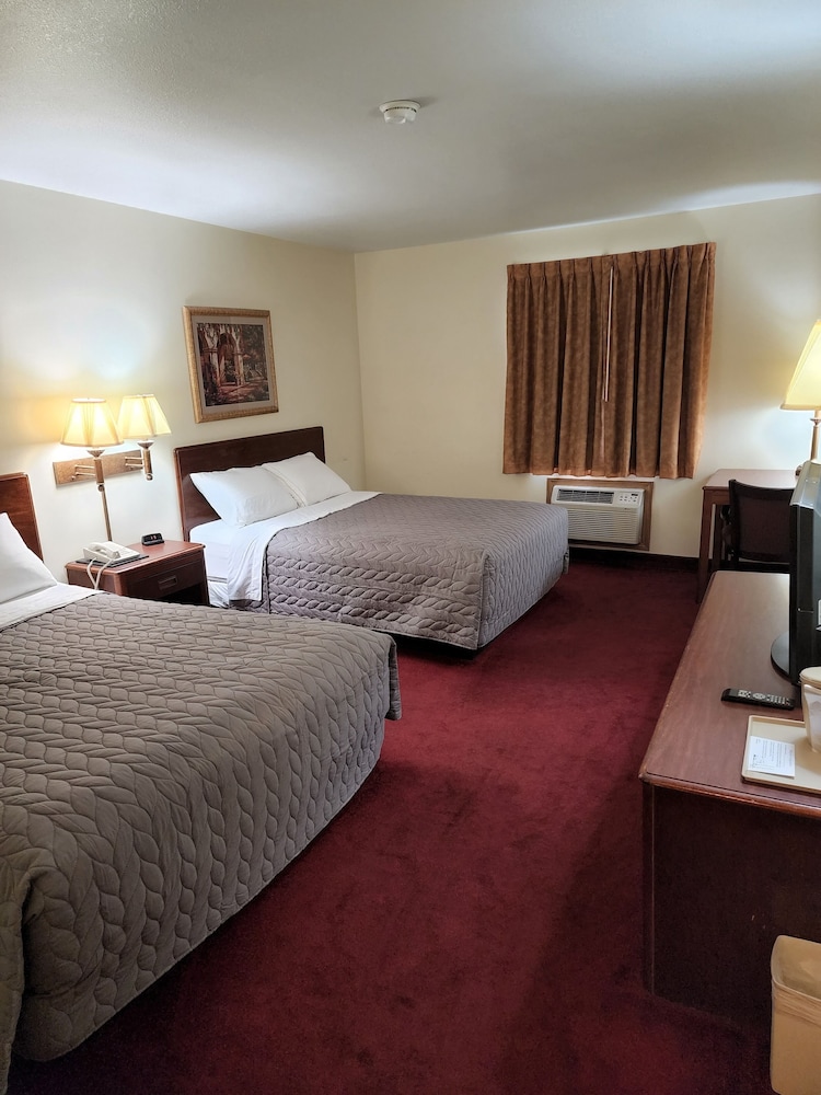 Two Queen Bed Handicap - Non Smoking - Photo 3