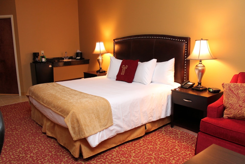 Standard Room, 1 King Bed with Sofa bed, Non Smoking, Refrigerator