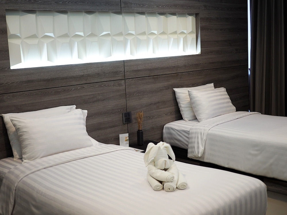 Urban Twin Room - Photo 1