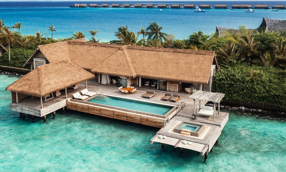 Two Bedroom Reef Villa with Pool - Photo 7