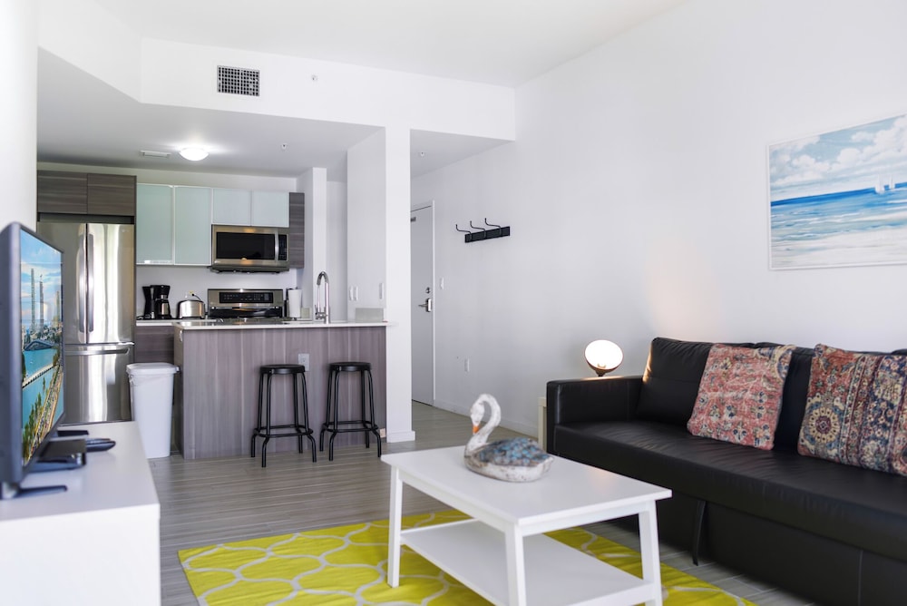 Comfort Condo, 1 Bedroom photo 1