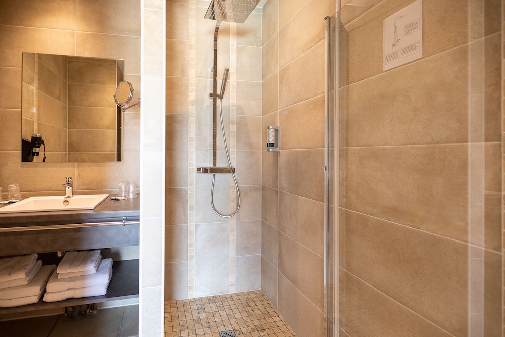 Chambre double avec terrasse vue piscine - Photo 6