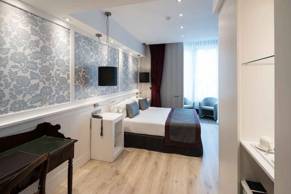 Superior Double Room photo 3