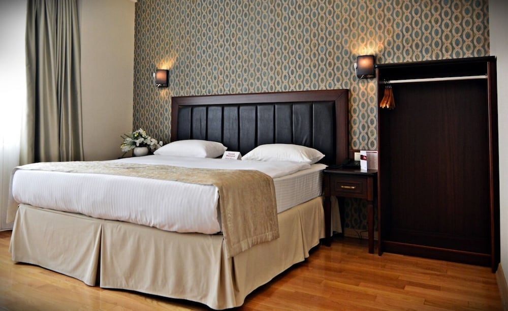 Deluxe Double or Twin Room - Photo 24