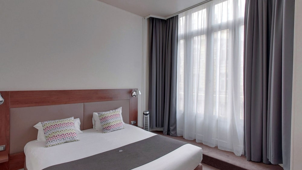 Standard Room, Multiple Beds - Photo 2