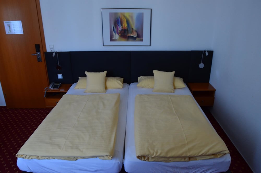 Business Double Room, Non Smoking - Photo 5