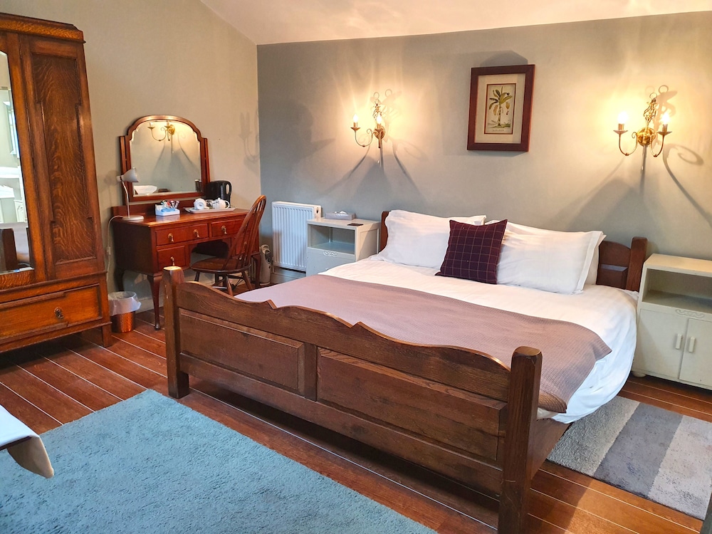 Luxury Double Room, Ensuite - Photo 4