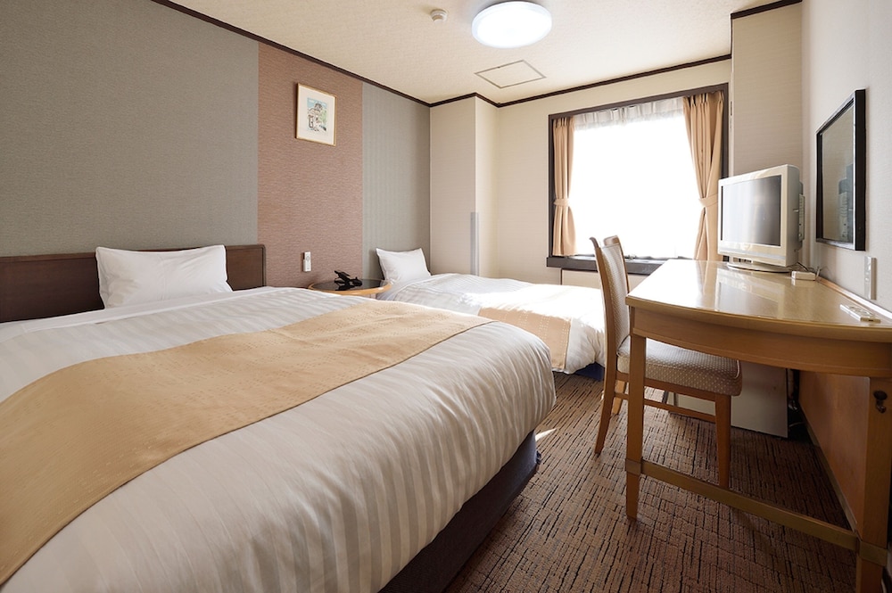 Studio Twin Room, 1 Single Bed + 1 Sofa Bed photo 1
