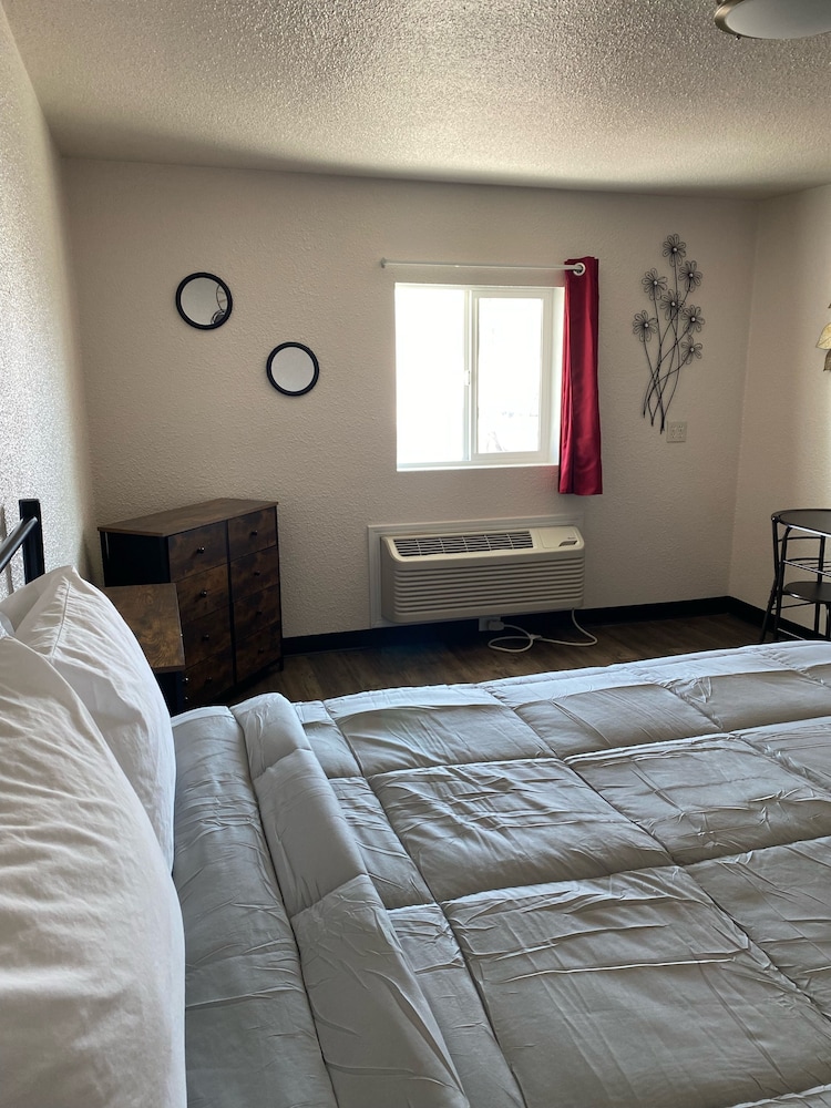Basic Single Room