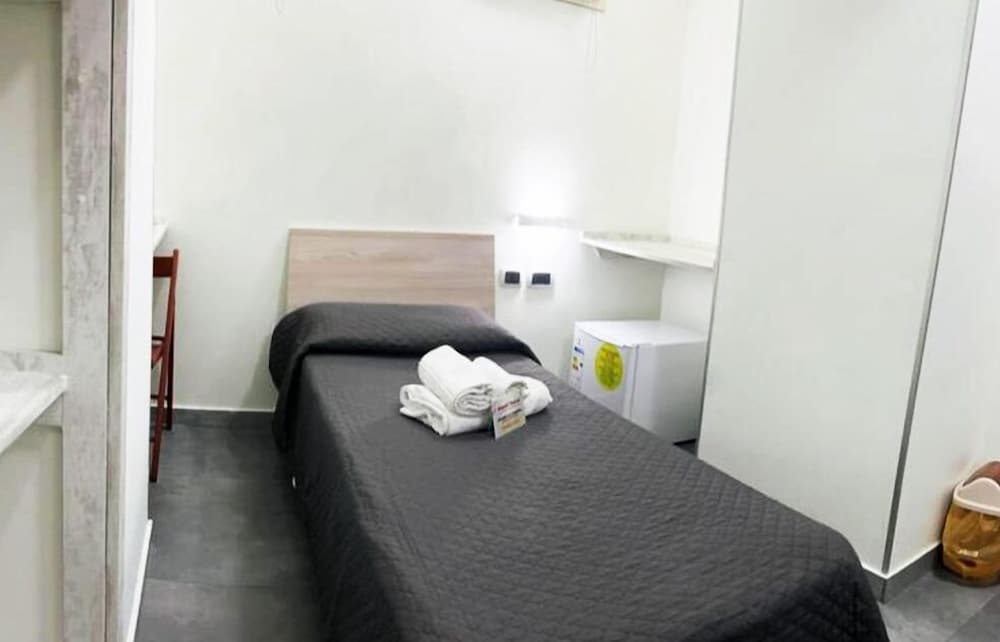 Classic Single Room