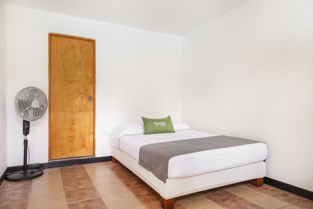 Basic Double Room photo 1