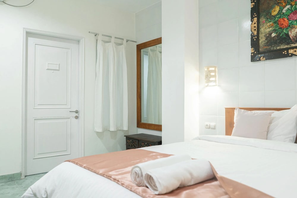 Standard Room - Photo 1