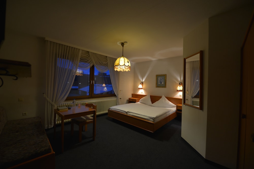 Standard Double Room photo 3