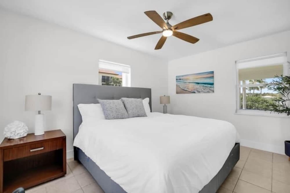 Unit 3 Falcon 2 Bedroom Oceanfront