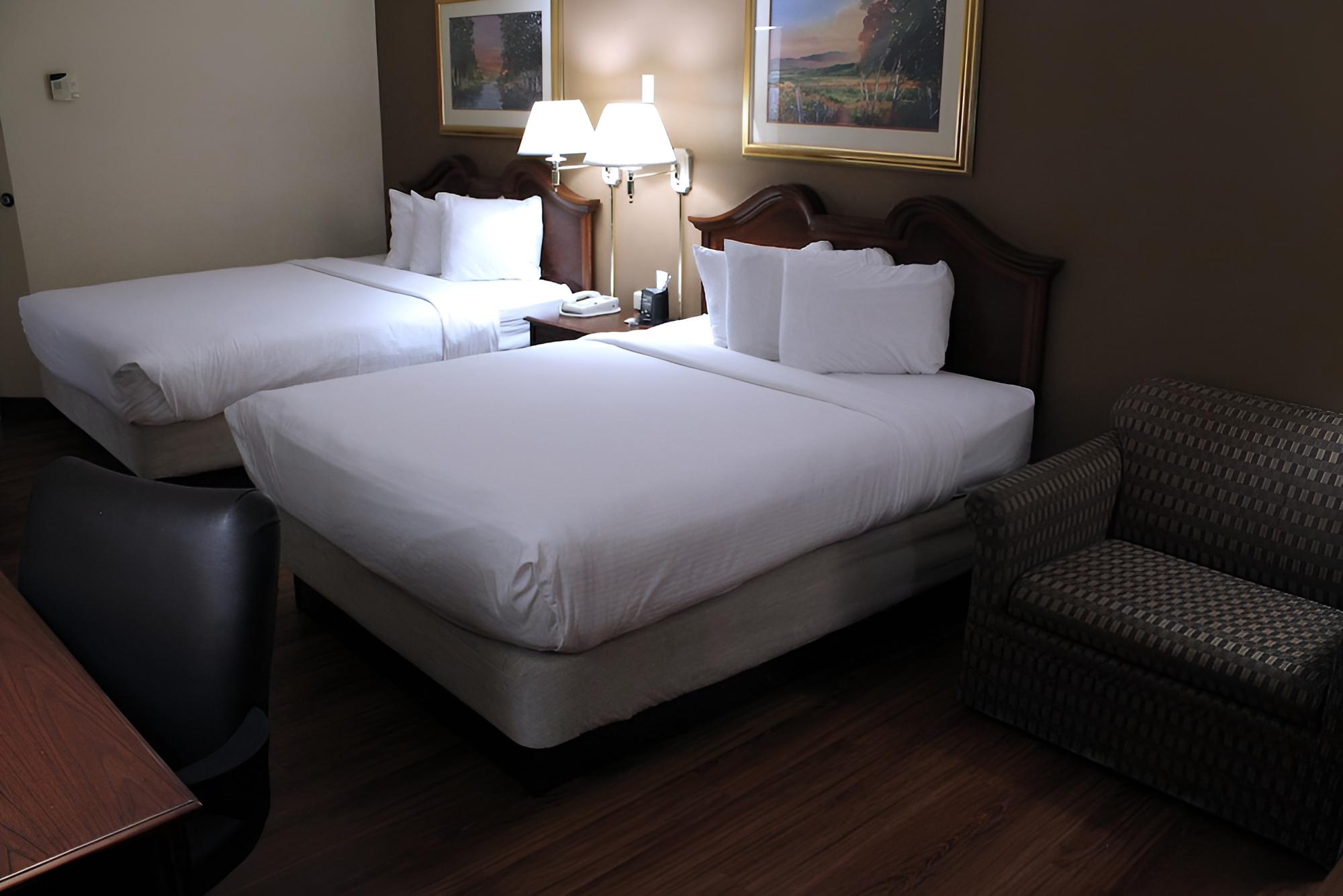 Standard Room, 2 Queen Beds, Non Smoking (Exterior) photo 1