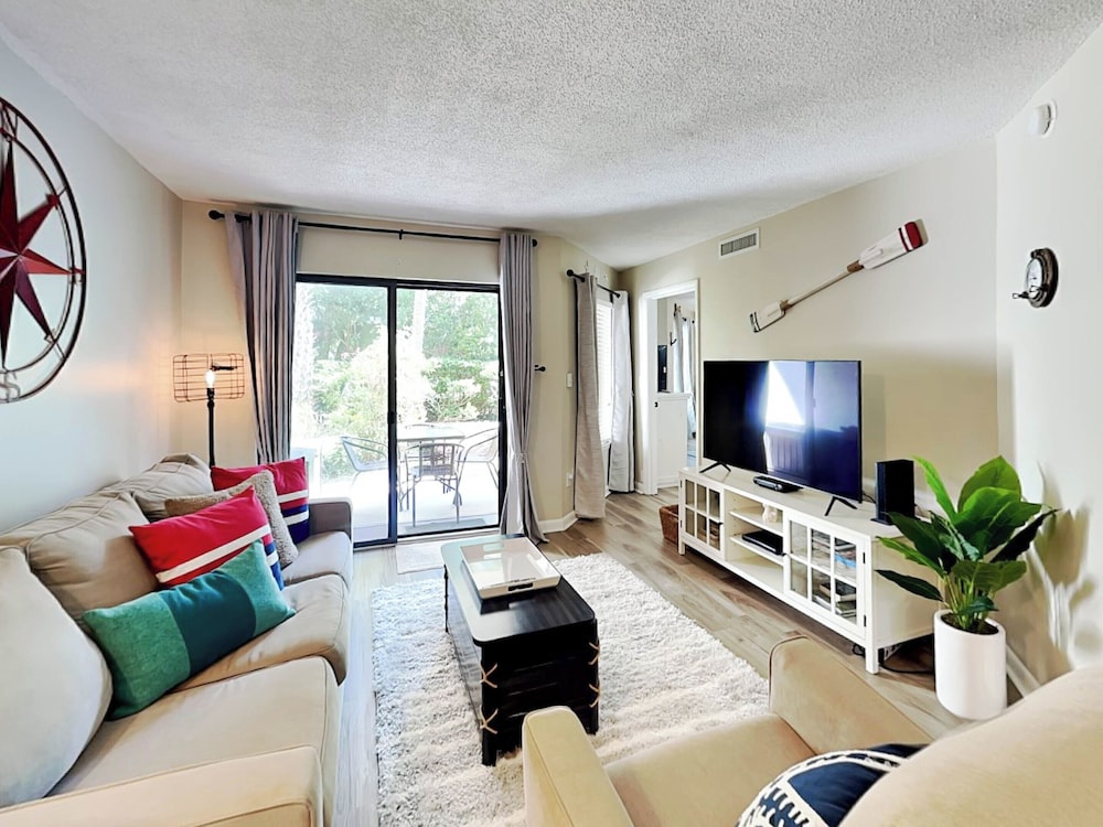 Condo (1 Bedroom) photo 1